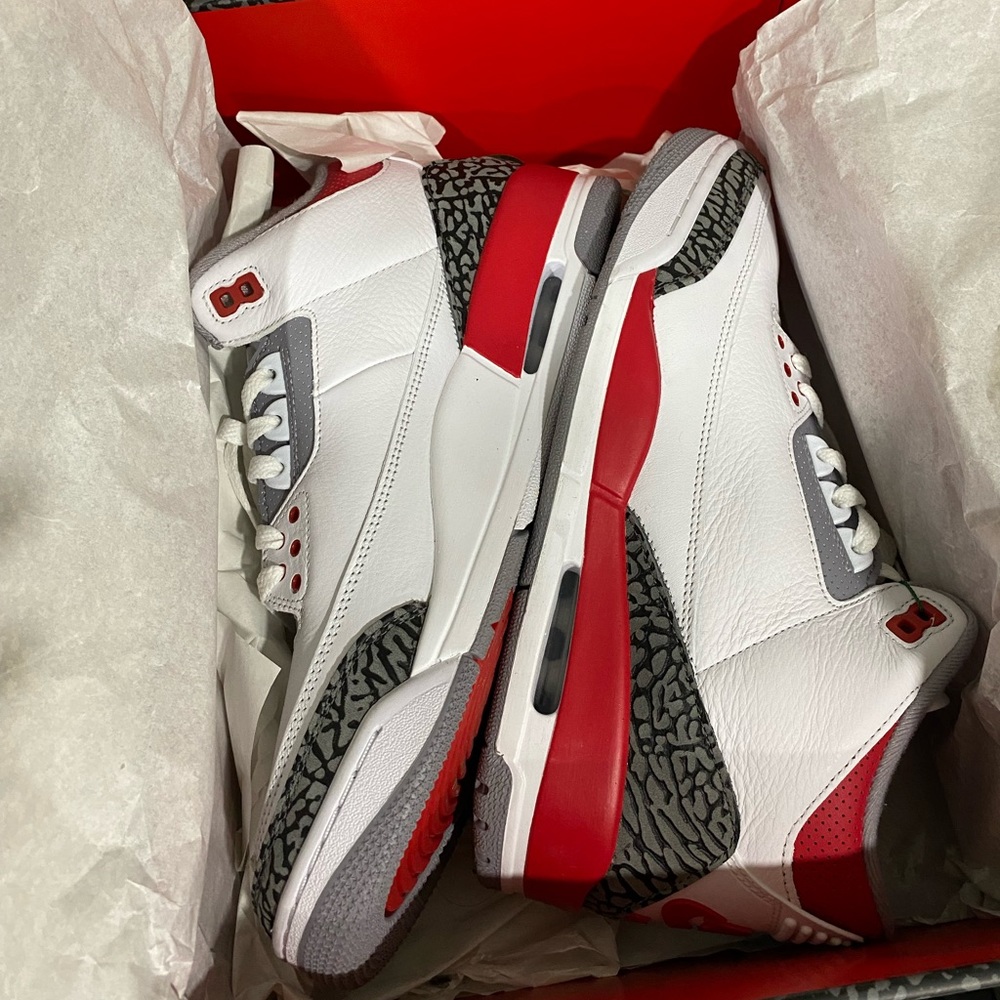 Air Jordan 3s worn 1 time size 10.5 men